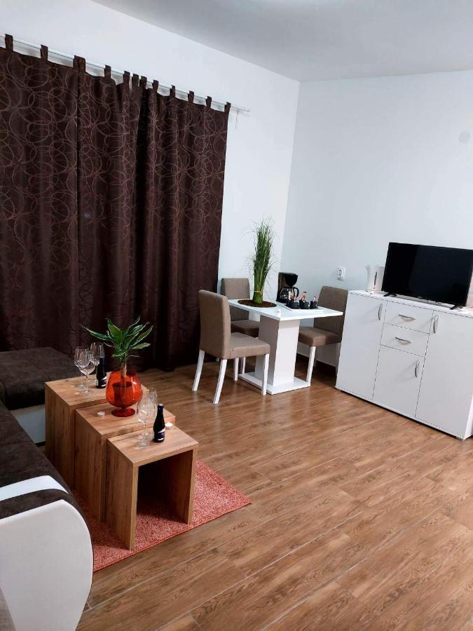 Aparthotel Filigran Palić Esterno foto